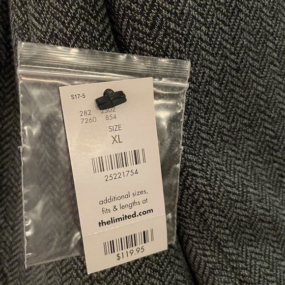 Blazer - Picture 4 of 5